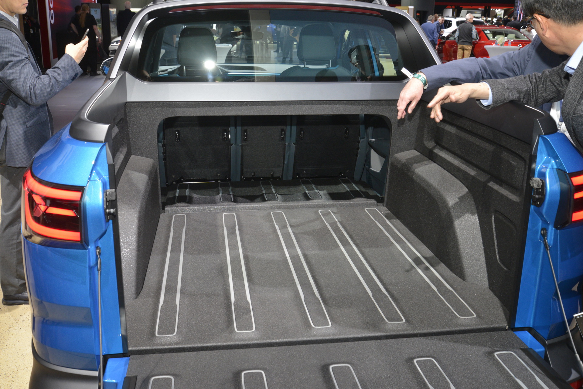 vw tarok pickup concept ny livepics 6 Should VW Build The Tarok Pickup For North America?