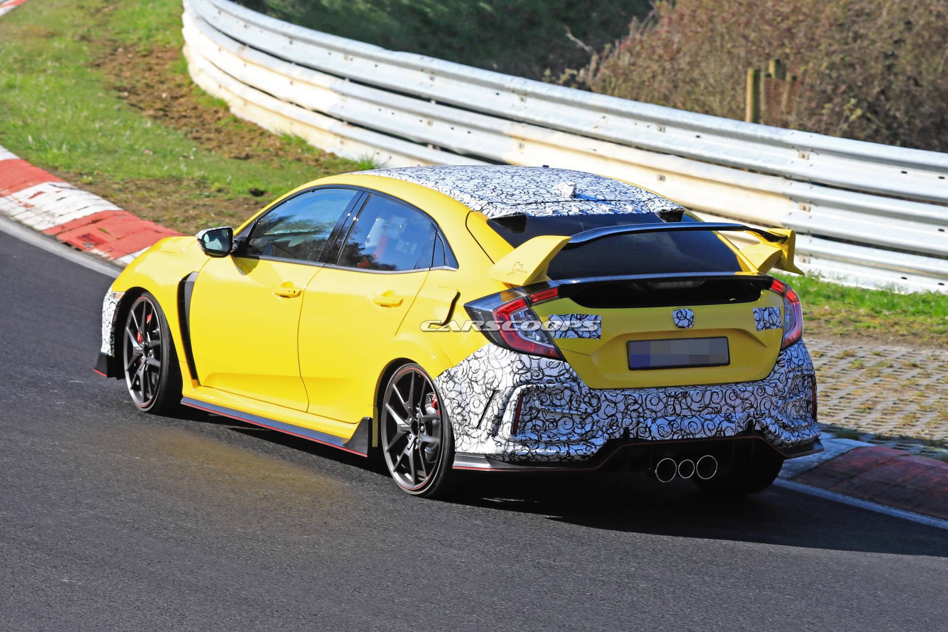 2019 Honda Civic Type R facelift spy shots 19 Honda Civic Type R Prototype Could Be Facelifted Model, Lightweight Special, Or Both