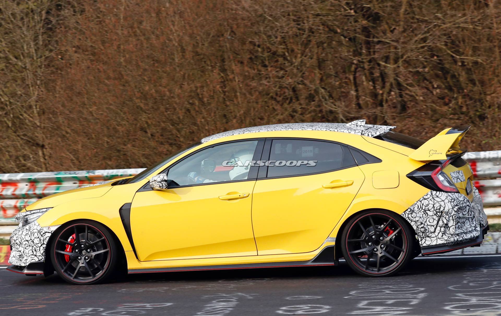 2019 Honda Civic Type R facelift spy shots 46 Honda Civic Type R Prototype Could Be Facelifted Model, Lightweight Special, Or Both