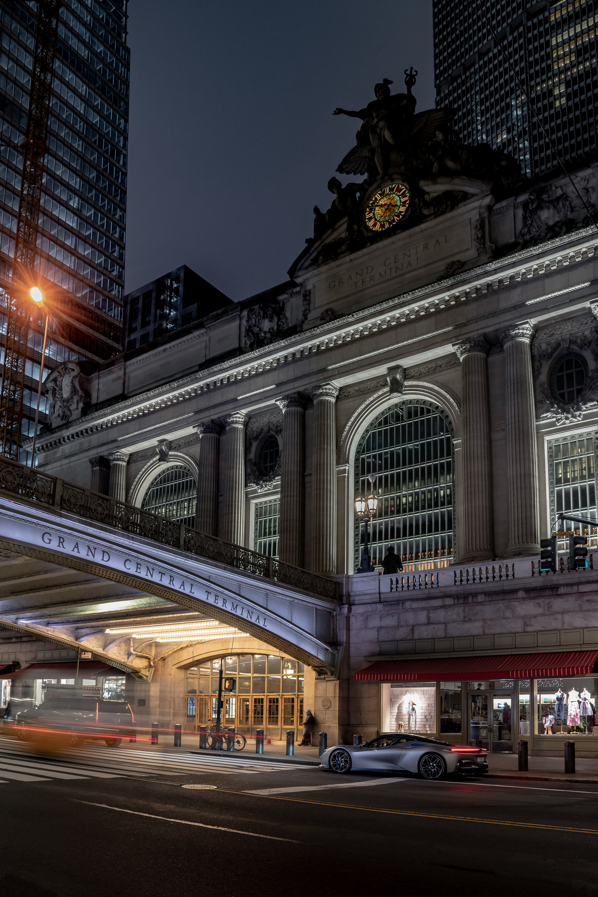 Pininfarina Battista NYC 12 Pininfarina Battista Electric Hypercar Hits NY Streets, American Deliveries Start Next Year