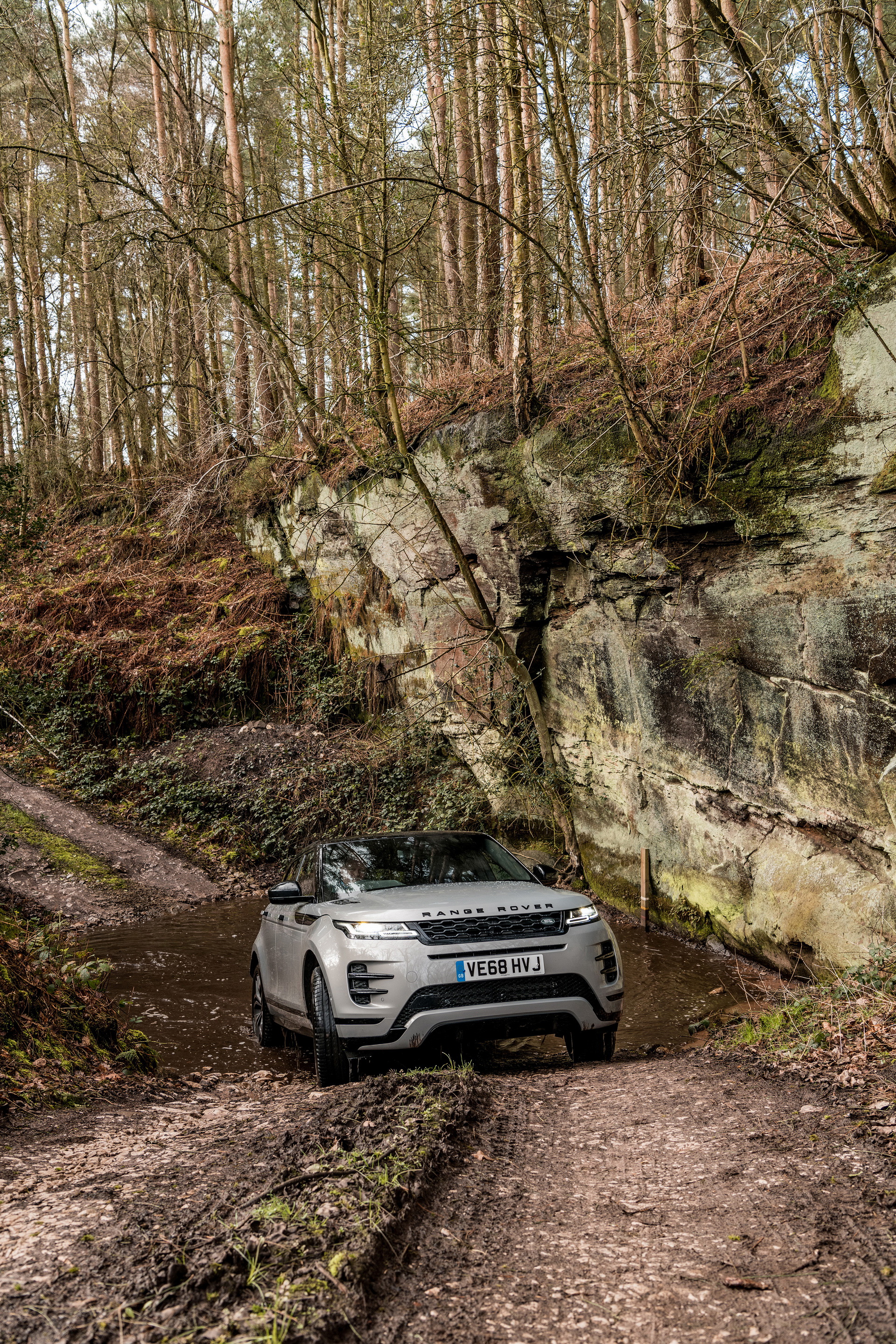 Range-Rover-Evoque-35 Range Rover Evoque Is The First Premium Compact SUV To Pass 2020 RDE2 Emission Rules