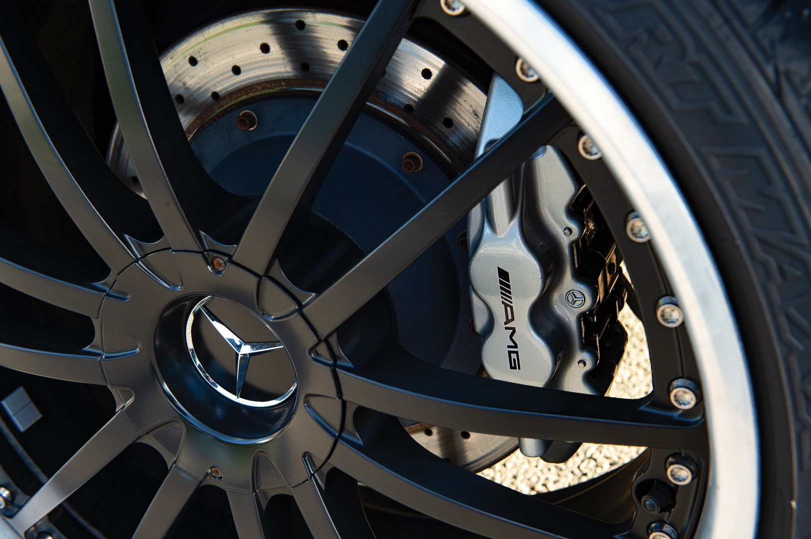 2005 mercedes-benz clk dtm 15 Mercedes-Benz CLK DTM Laughs In The Face Of The New AMG GT R