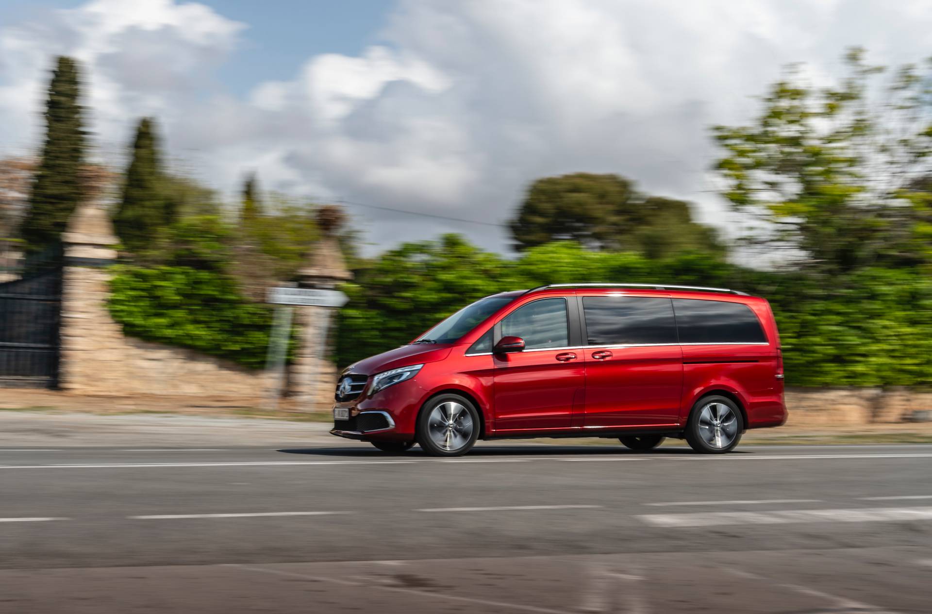 2019 Mercedes-Benz V-Class facelift 73 2019 V-Class: The Mercedes Of Minivans Reveals Updates In Mega Gallery