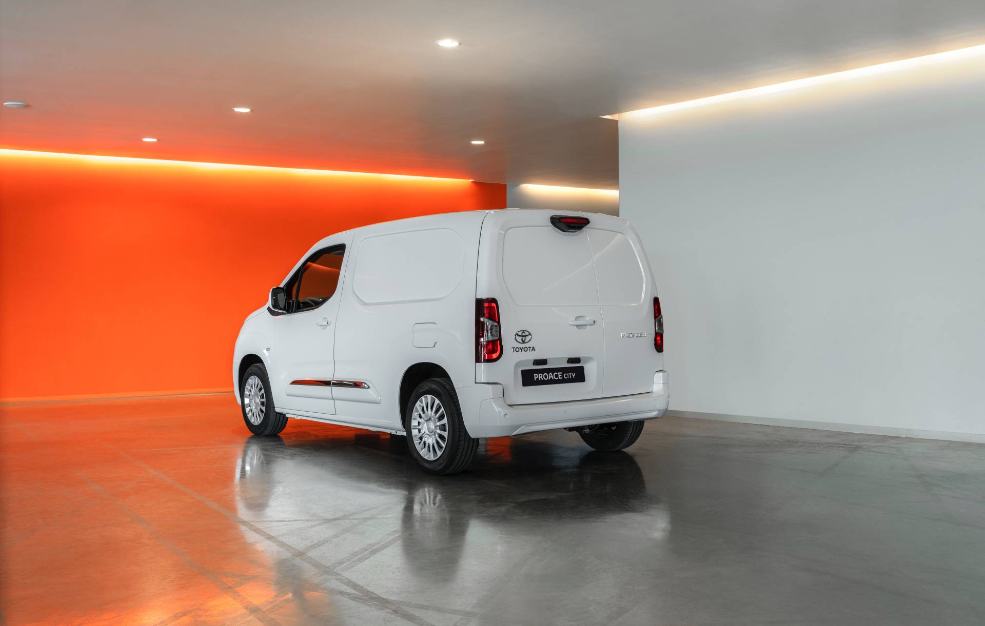 2020 Toyota Proace City 17 2020 Toyota Proace City Is A Rebadged, PSA-Built Compact Van