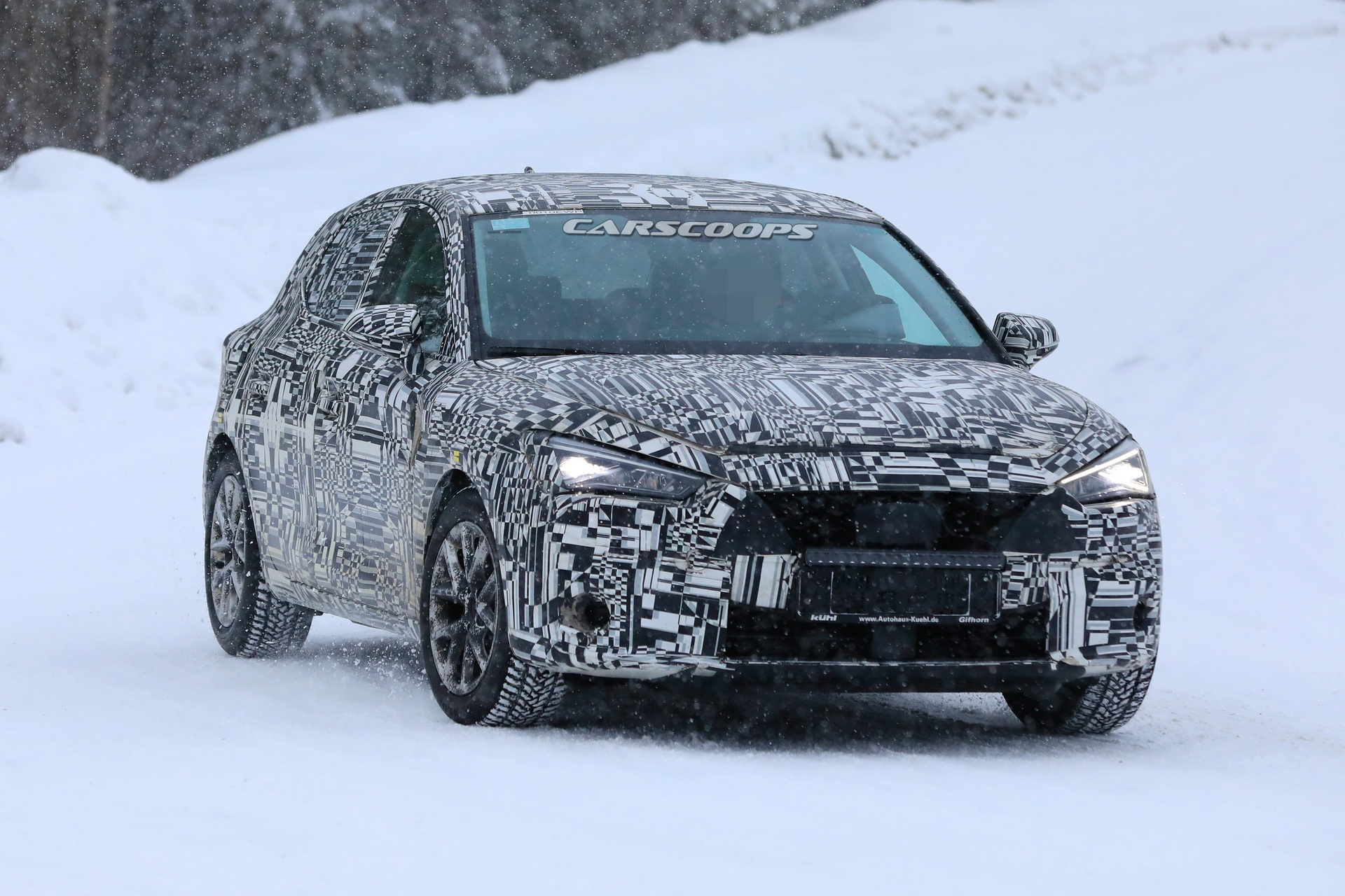 2020-Seat-Leon-Scoop-34 2020 Seat Leon: Everything We Know So Far On VW Golf’s Sportier Cousin