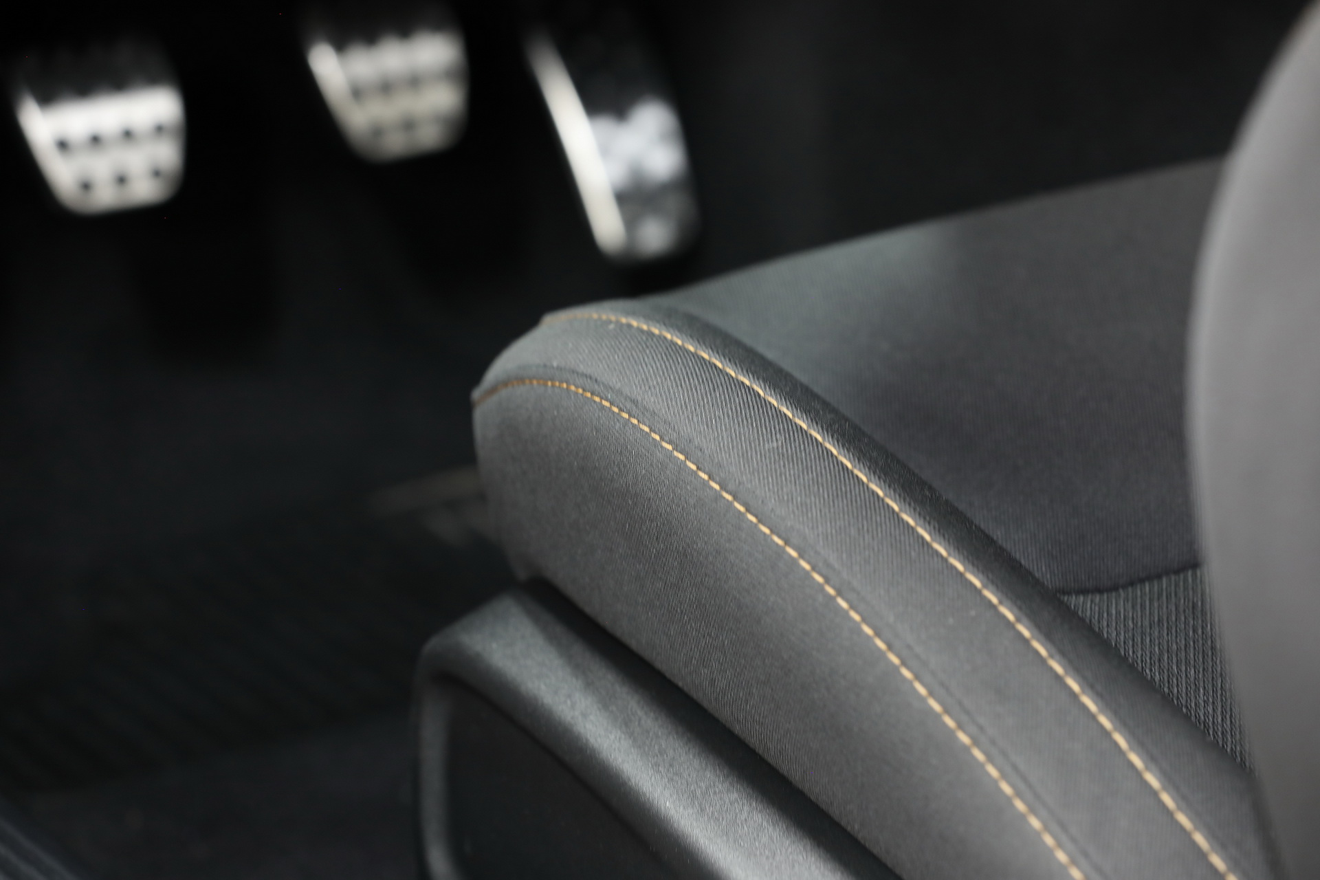 dodge charger challenger stars stripes pack 17 Dodge Charger And Challenger Stars & Stripes Edition Pledge Allegiance To The Flag In NY