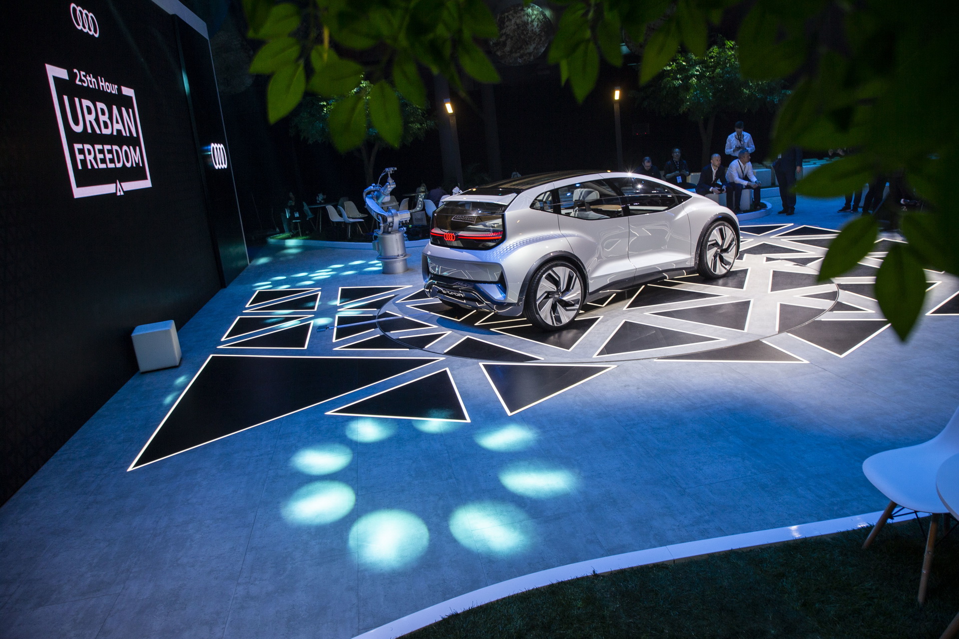 Audi-AIME-27 Audi’s Futuristic AI:ME Is A Compact EV With A Pretty Welcoming Interior