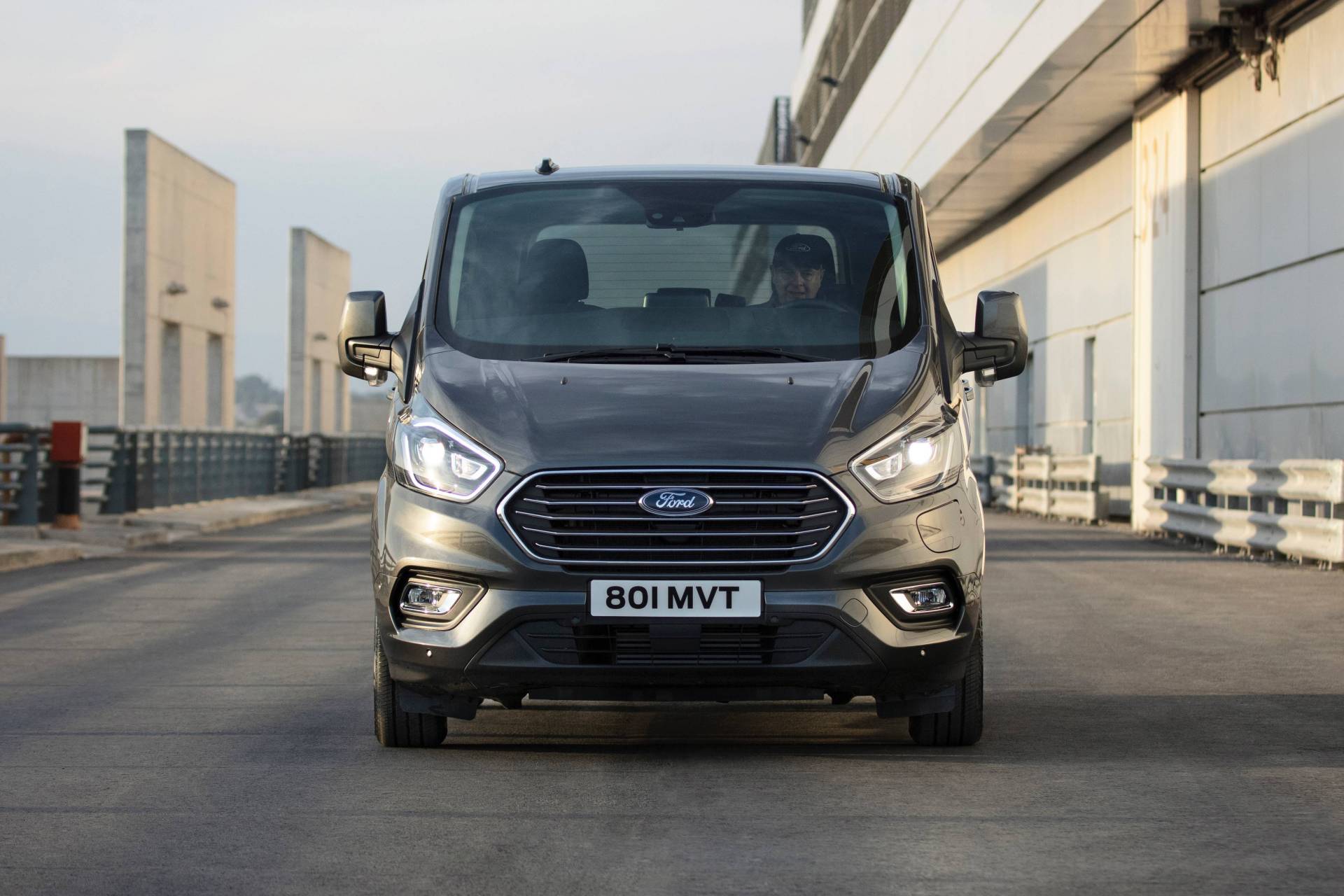 2019 Ford Tourneo Custom PHEV 3 2019 Ford Tourneo Custom Plug-In Hybrid Brings Electrification To People Carriers