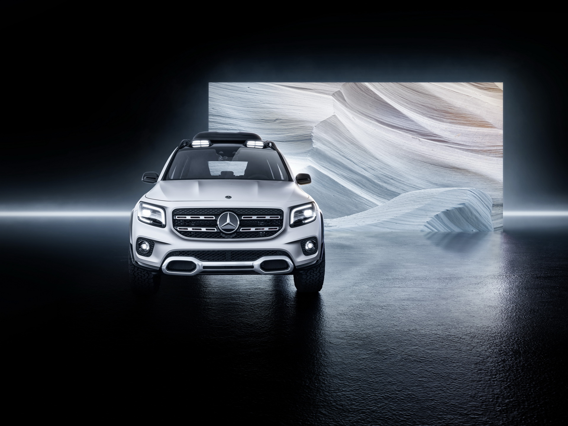 Mercedes-Concept-GLB-11 New Mercedes GLB Features Conceptual Rugged Looks In Compact Form