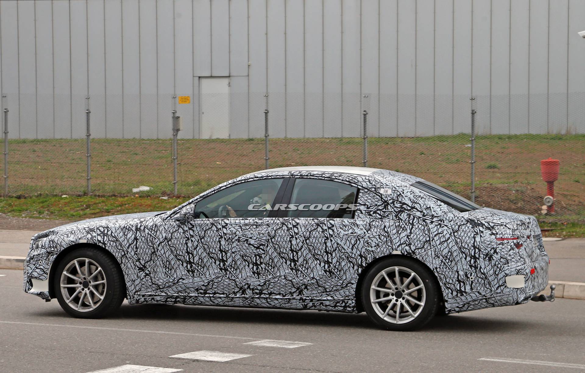 2020 Mercedes-Benz S-Class spy shots 15 2020 Mercedes S-Class Spied Again, Offers First Look At New Grille