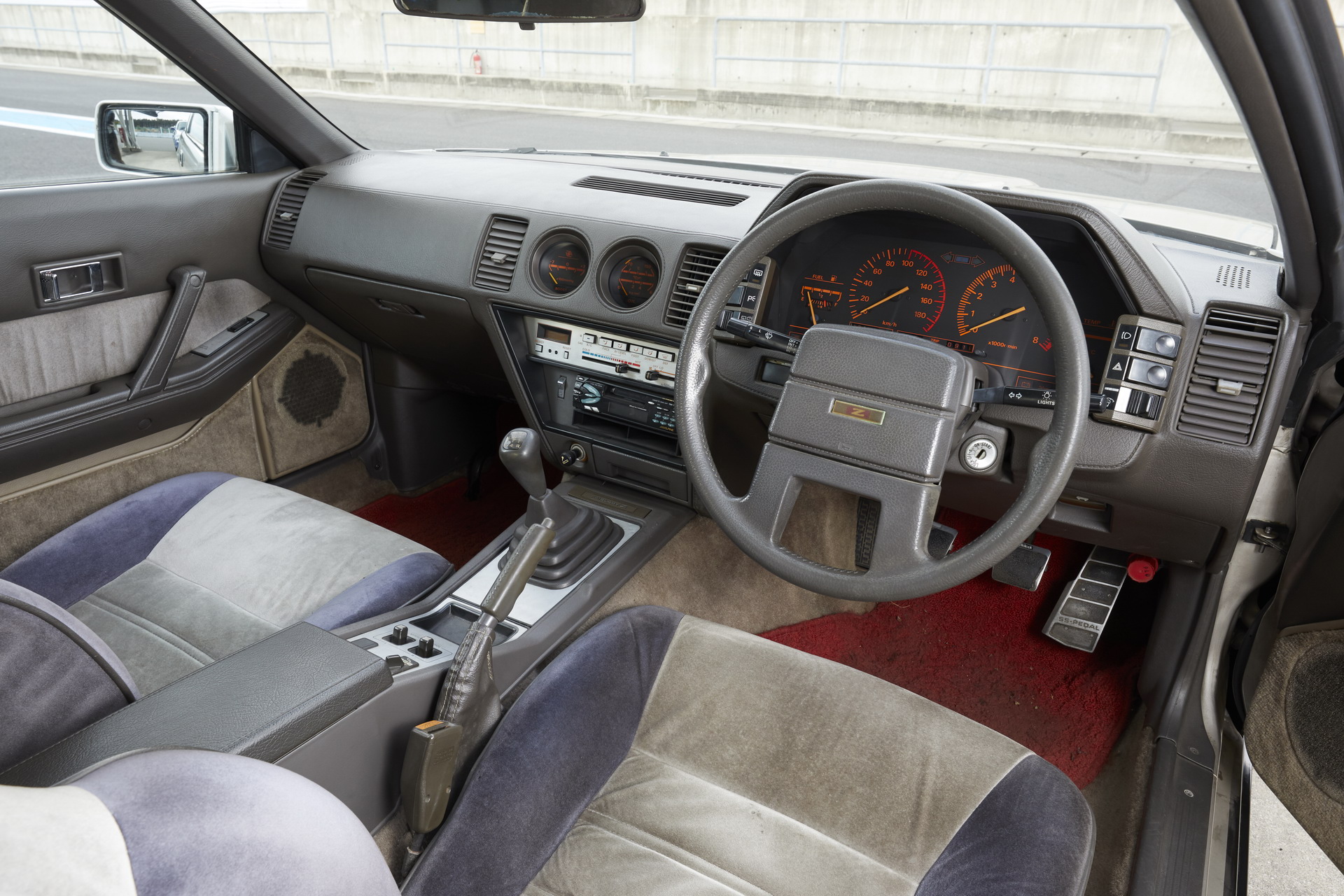 2020 Nissan 370Z 50th Anniversary Edition Gets ’70s-era 240Z Throwback Color Scheme