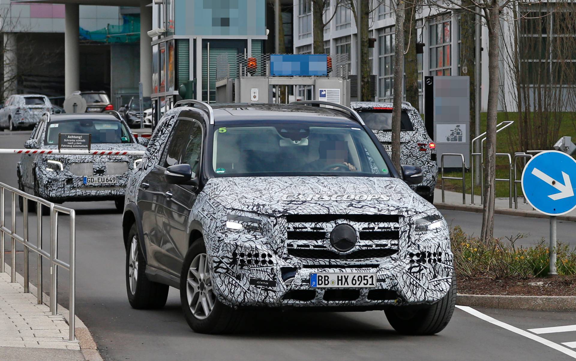 2020 Mercedes-Benz GLS spy shots 1 2020 Mercedes-Benz GLS Confirmed For New York Auto Show Debut Next Week