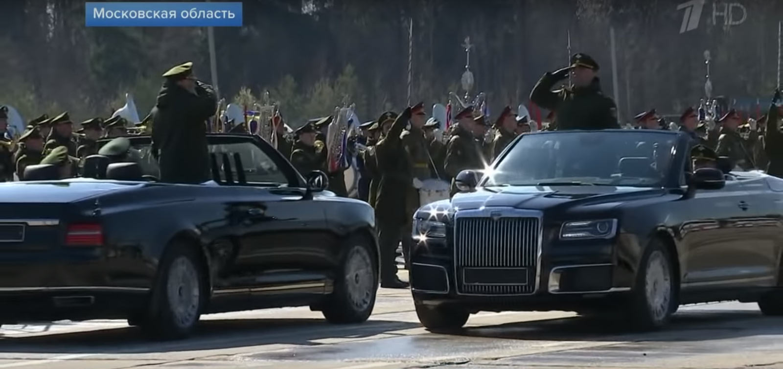 Aurus Convertible-4 Aurus’ Convertible Looks Like A Russian Take On The Rolls-Royce Phantom Drophead Coupe