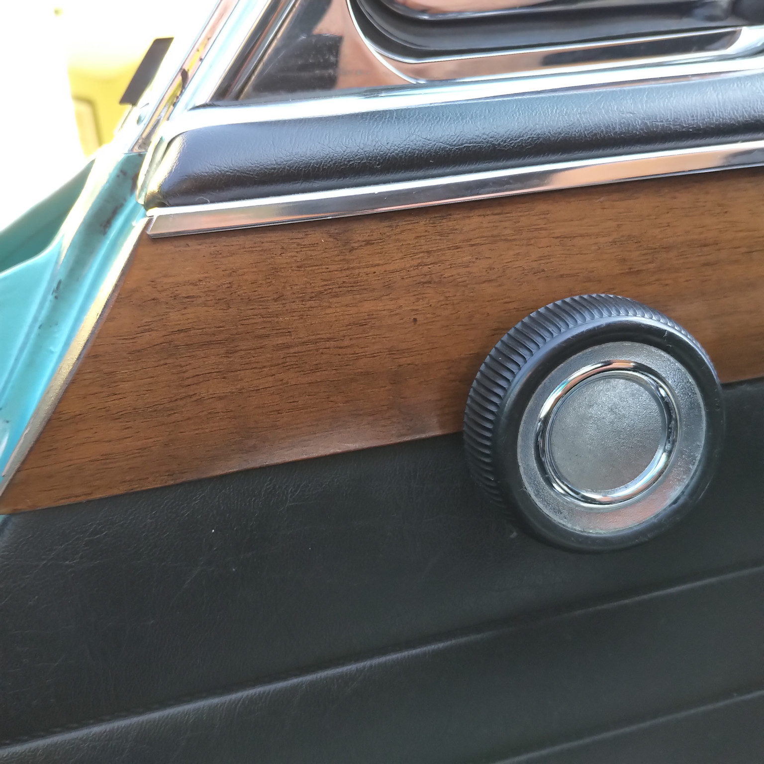 bmw 30cs turkis bat 29 Award-Winning 1973 BMW 3.0CS Is Pure Eye Candy, But Watch Out For Your Wallet