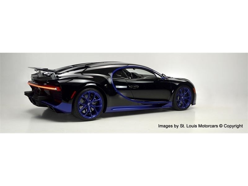 Bugatti-Chiron-For-Sale-4 Black And Blue Bugatti Chiron Would Be A Standout In Any Exotic Collection