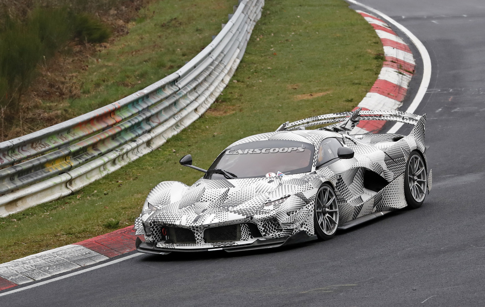 Ferrari-FXX-K-Evo-based-racecar-03 Mysterious Ferrari FXX K Evo Test Car Spied At The Nurburgring