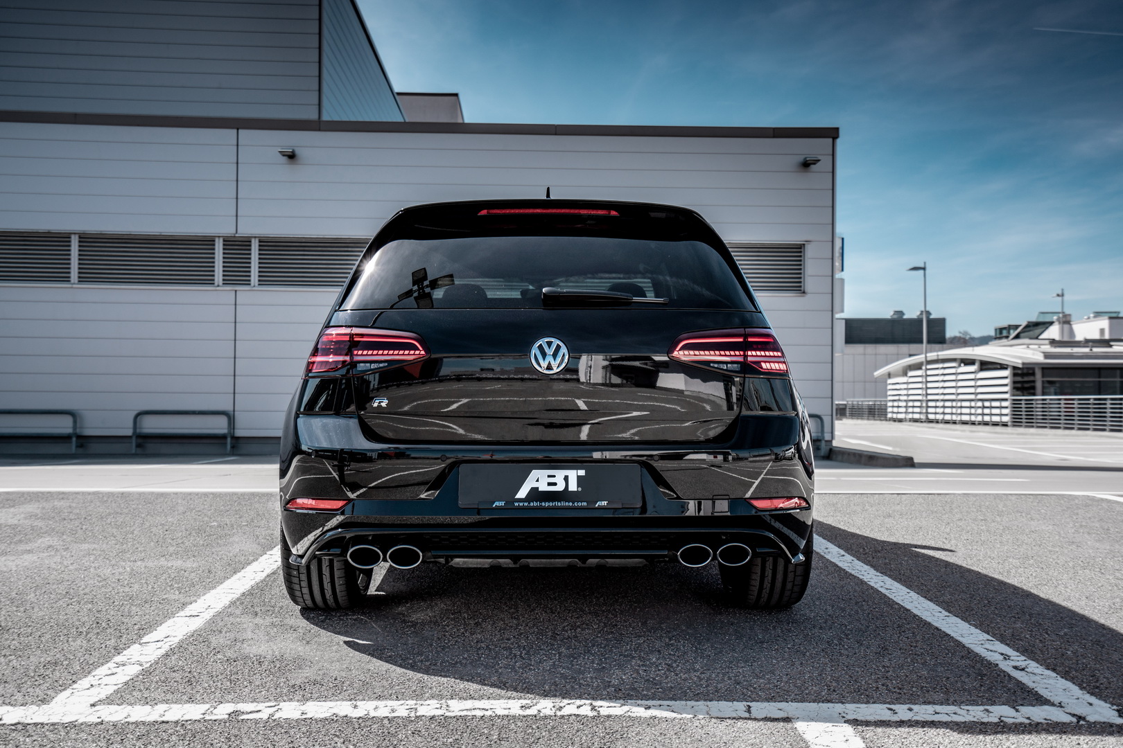 vw golf r mk7 tuning abt 7 VW Golf R Gets More Power And A Revised Stance From ABT