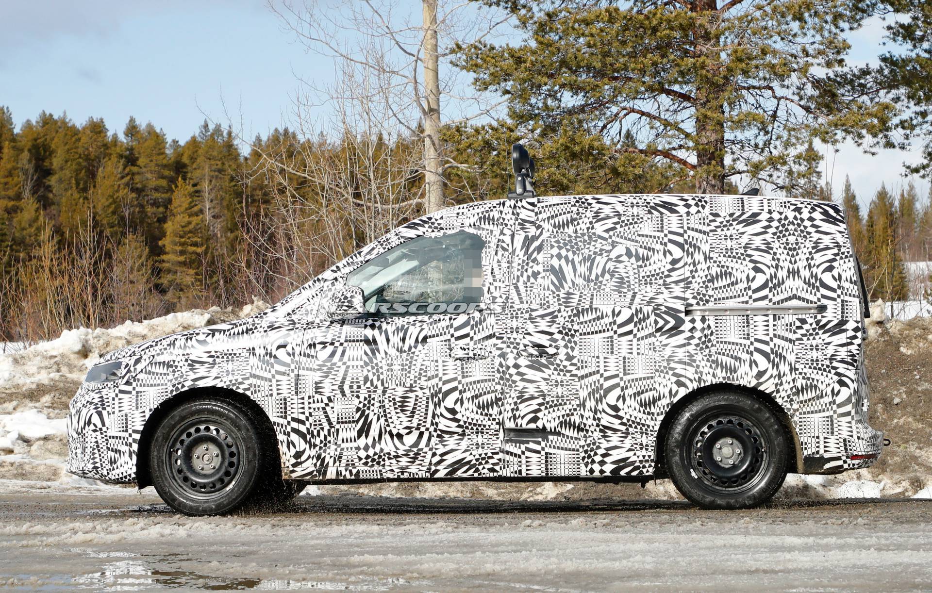 2021 VW Caddy spy shots 9 All-New 2021 VW Caddy Compact Van Spotted For The First Time