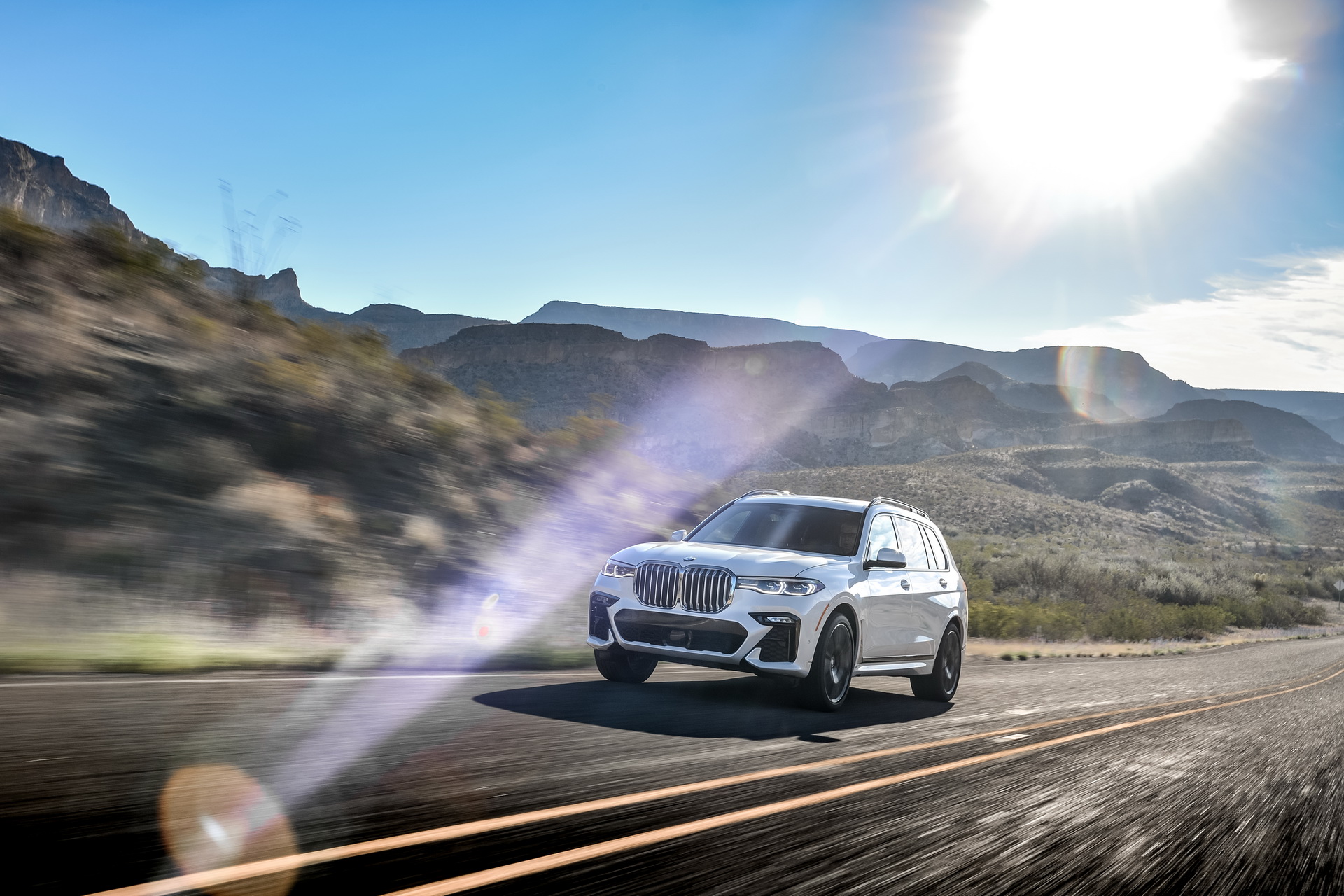 2019-BMW-X7-81 BMW Releases Detailed, 96-Image Gallery Of The New X7