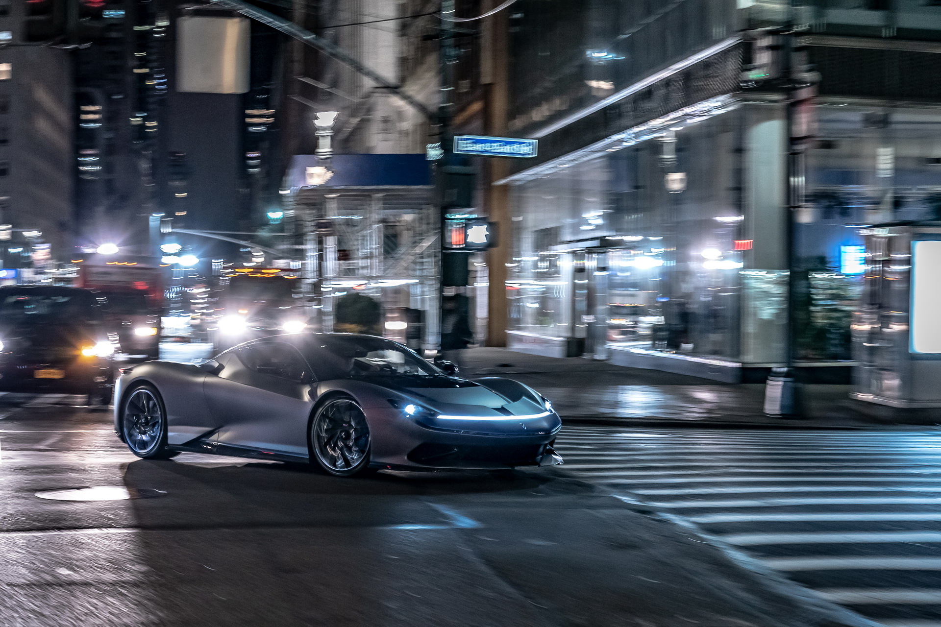Pininfarina Battista NYC 22 Pininfarina Battista Electric Hypercar Hits NY Streets, American Deliveries Start Next Year