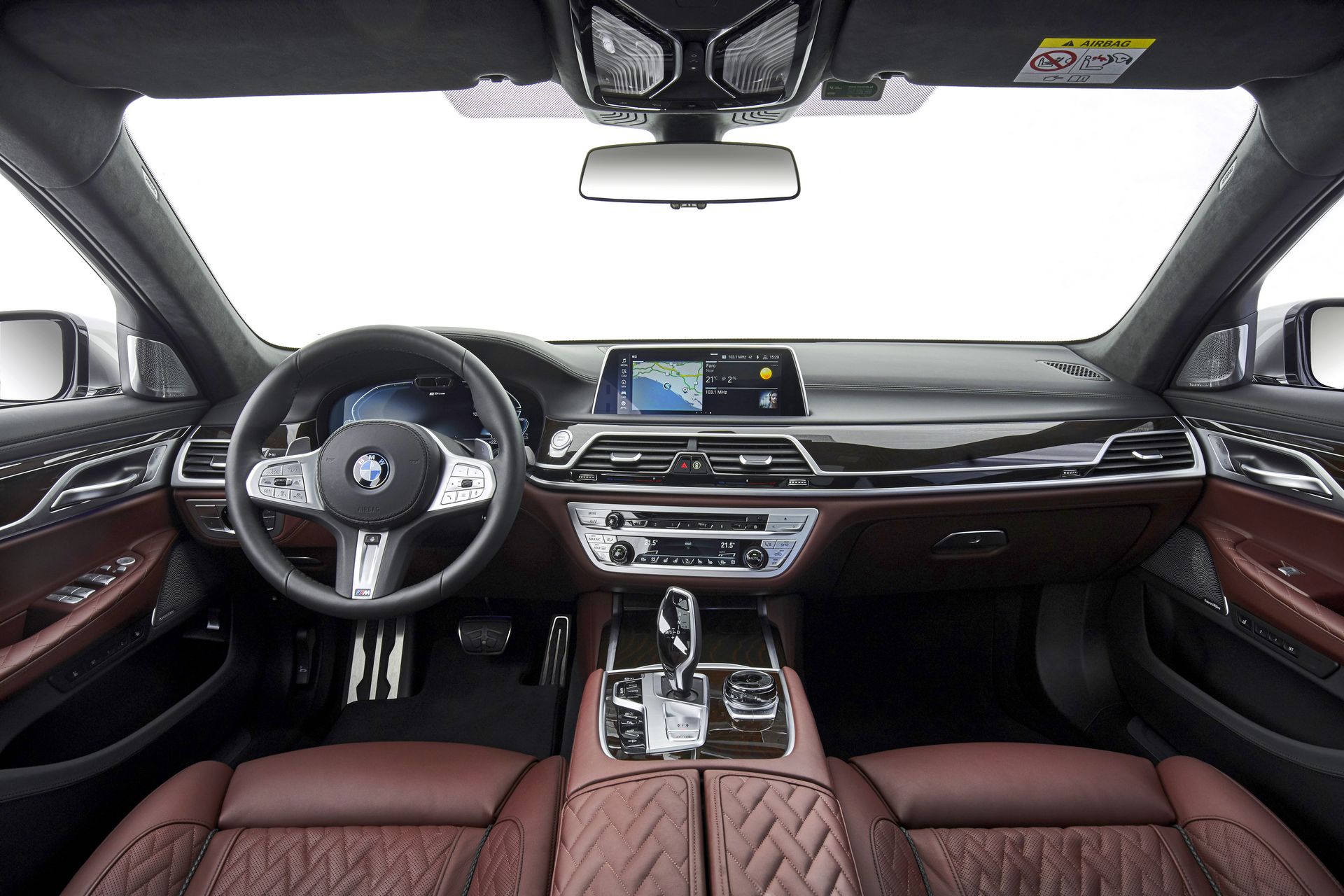 BMW-7-Series-46 BMW Throws 171 Images Of The 7-Series Hoping We’ll Get Used To Its New Face