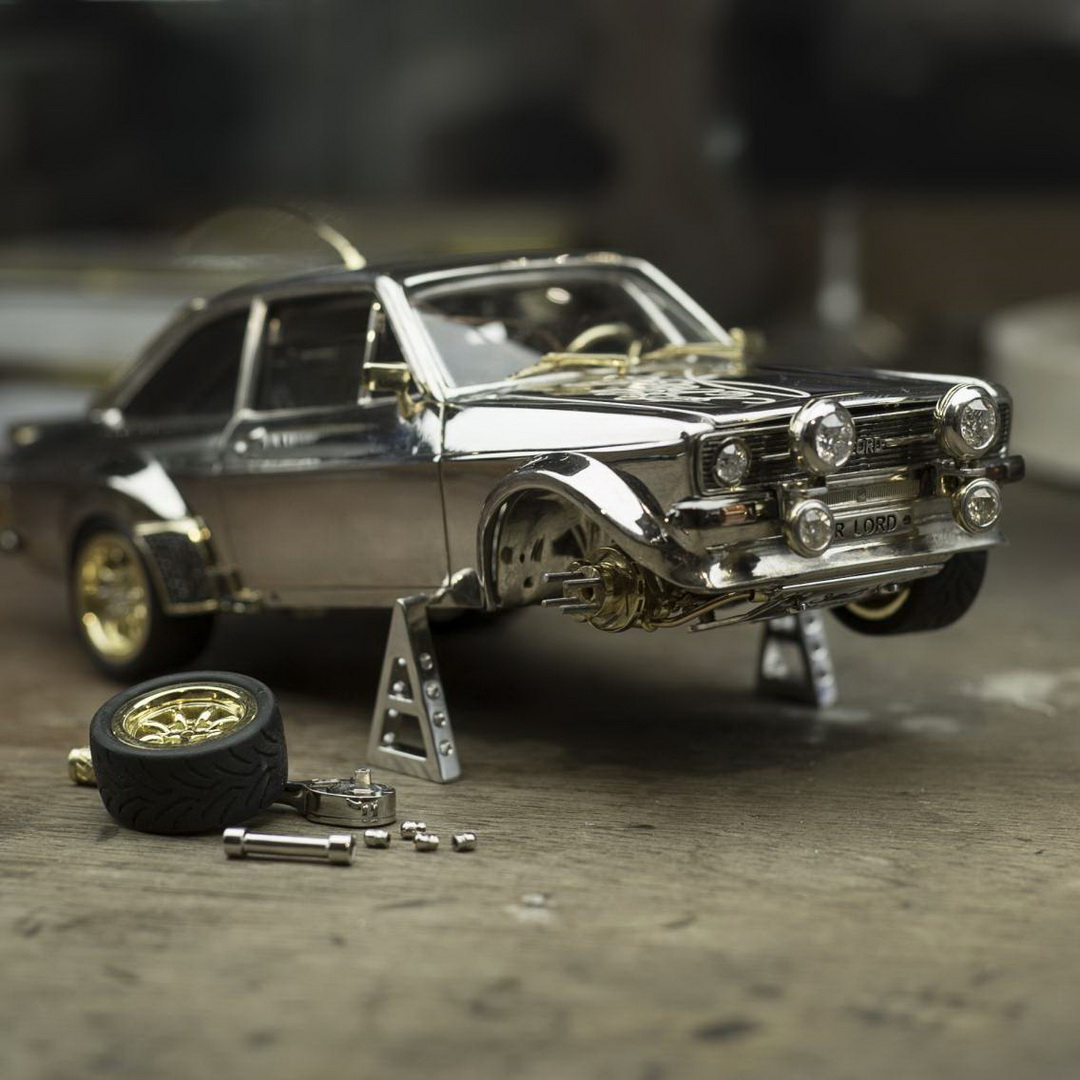 ford escort mk2 scale model gold silver diamonds 27 Dream All You Want, You Just Can’t Afford This Ford Escort RS Scale Model