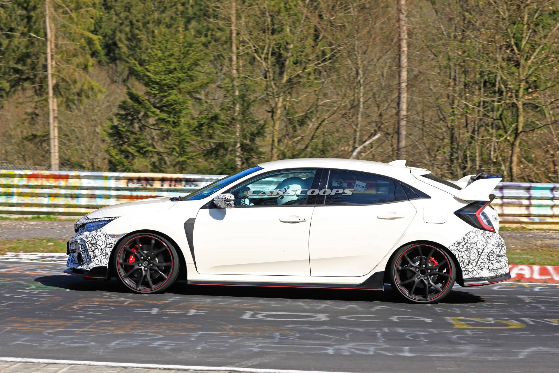 2019 Honda Civic Type R facelift spy shots 25 Honda Civic Type R Prototype Could Be Facelifted Model, Lightweight Special, Or Both