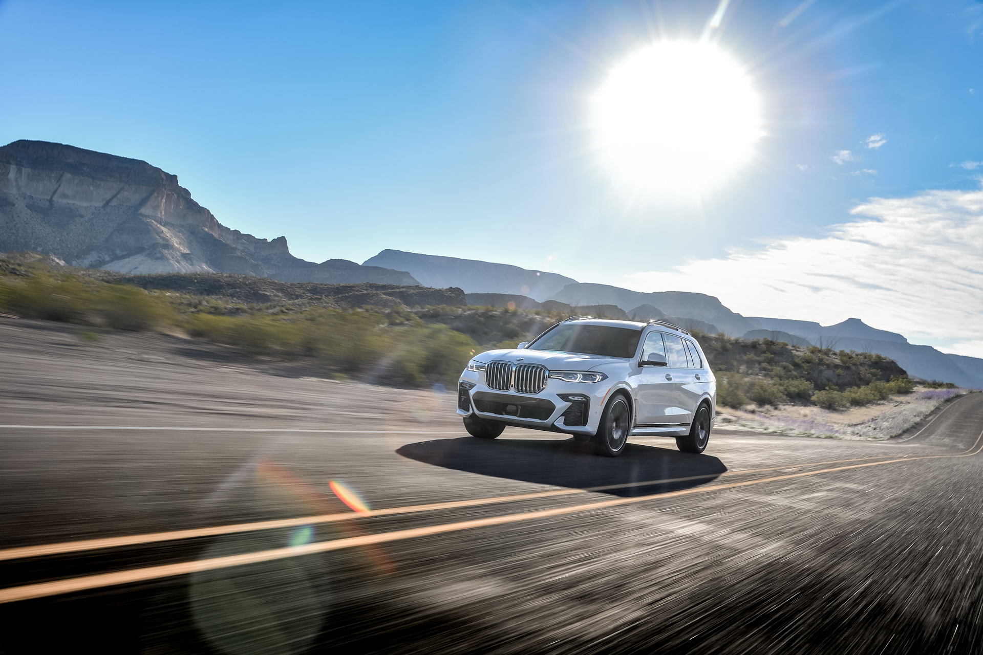 2019-BMW-X7-83 BMW Releases Detailed, 96-Image Gallery Of The New X7