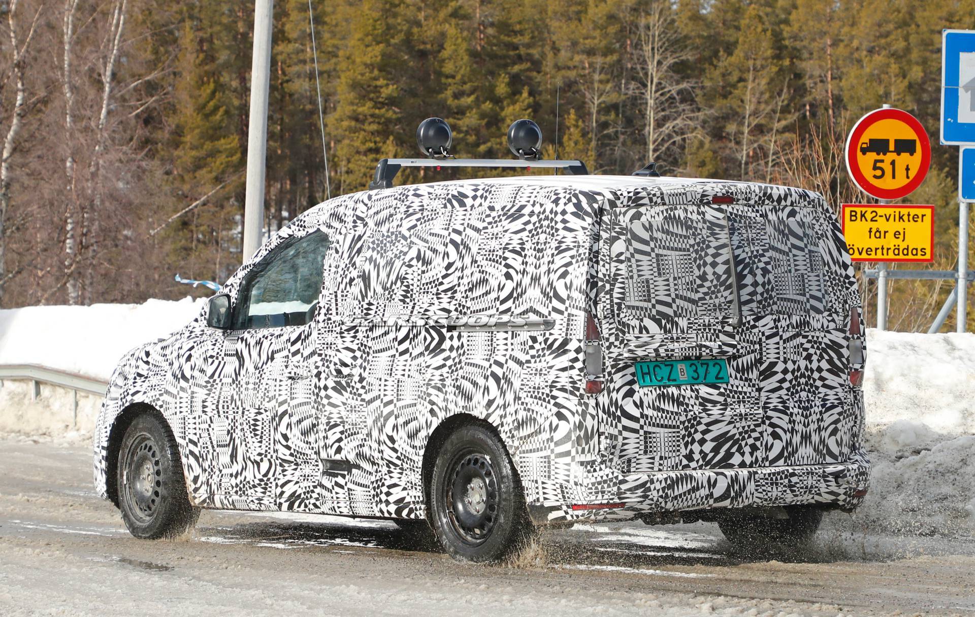 2021 VW Caddy spy shots 13 All-New 2021 VW Caddy Compact Van Spotted For The First Time
