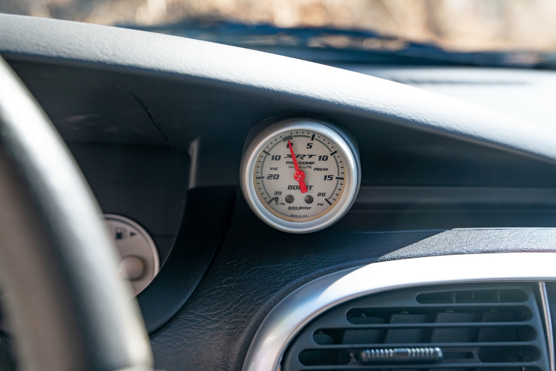 2005 dodge neon srt4 bat auction 34 2005 Dodge Neon SRT-4 Has Just 2,900 Miles, Rare Orange Blast Paint