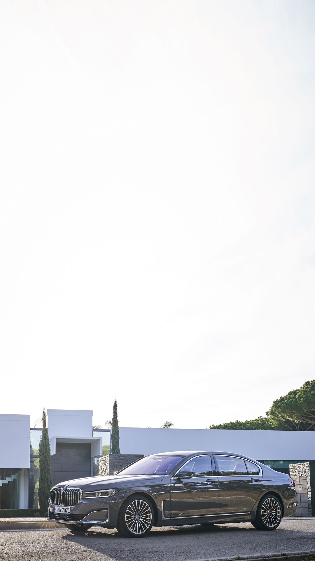 BMW-7-Series-117 BMW Throws 171 Images Of The 7-Series Hoping We’ll Get Used To Its New Face