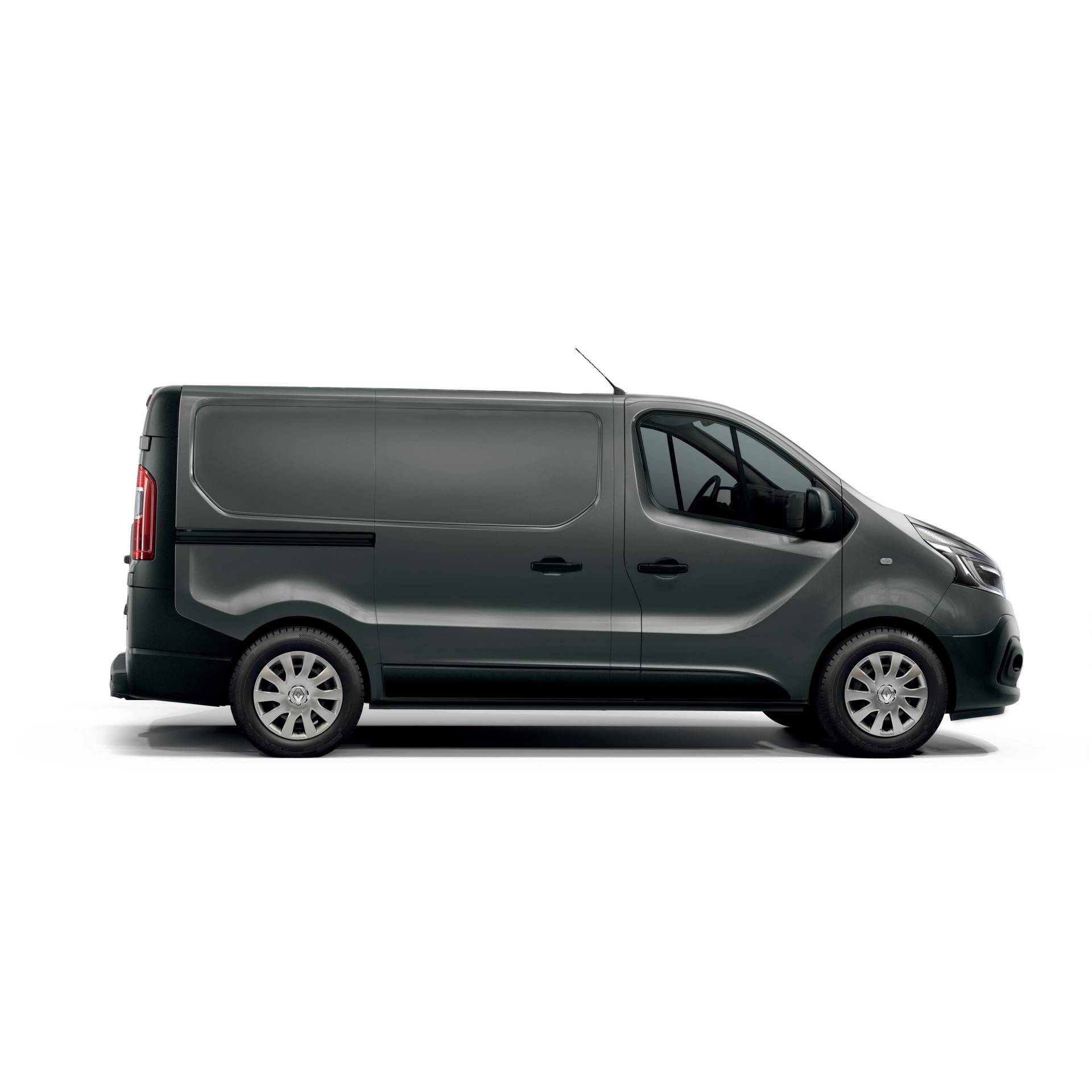 2019MY Renault Trafic van facelift 6 Restyled Renault Master And Trafic Get New Faces, Updated Engines And New Tech