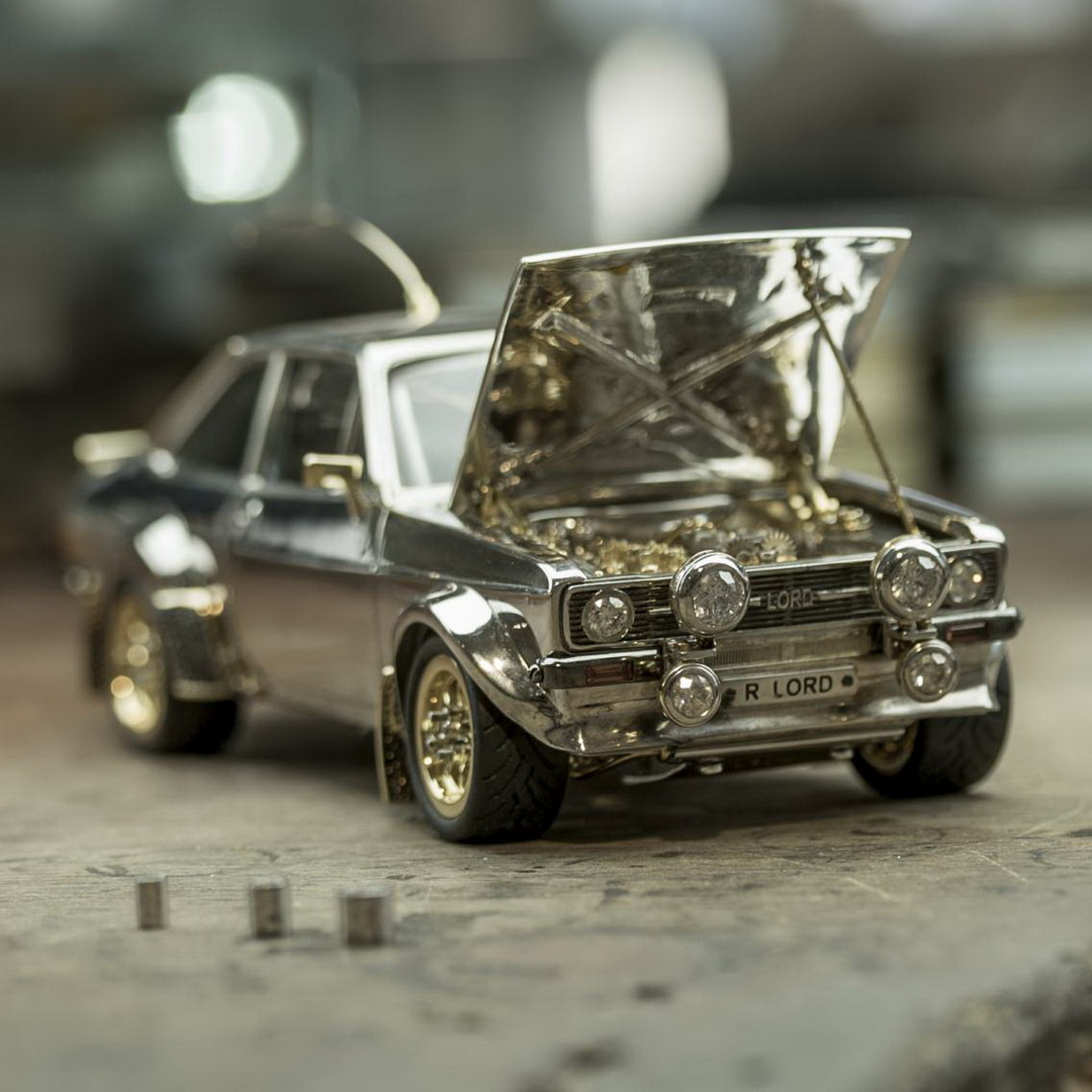 ford escort mk2 scale model gold silver diamonds 23 Dream All You Want, You Just Can’t Afford This Ford Escort RS Scale Model