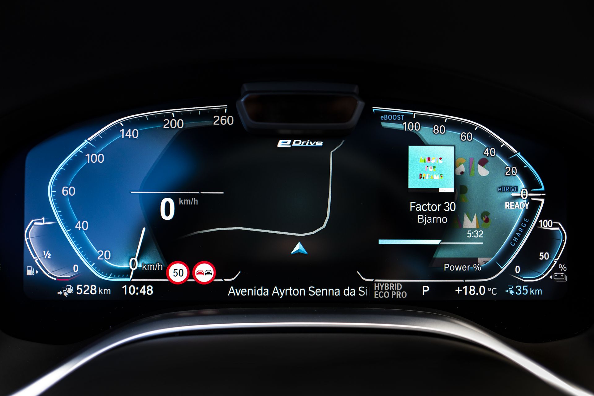 BMW-7-Series-161 BMW Throws 171 Images Of The 7-Series Hoping We’ll Get Used To Its New Face