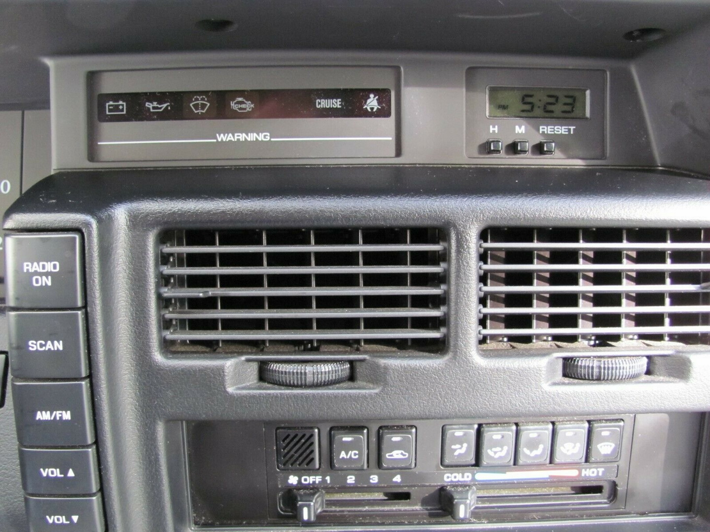 1992 infiniti m30 convertible 12 Relive The ‘90s In This Barely-Driven Infiniti M30 Convertible