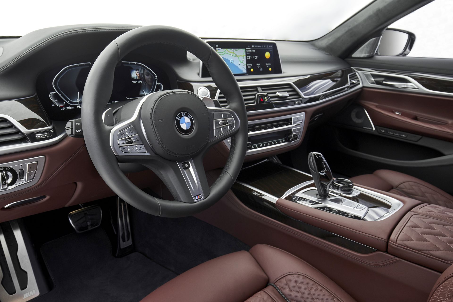 BMW-7-Series-48 BMW Throws 171 Images Of The 7-Series Hoping We’ll Get Used To Its New Face
