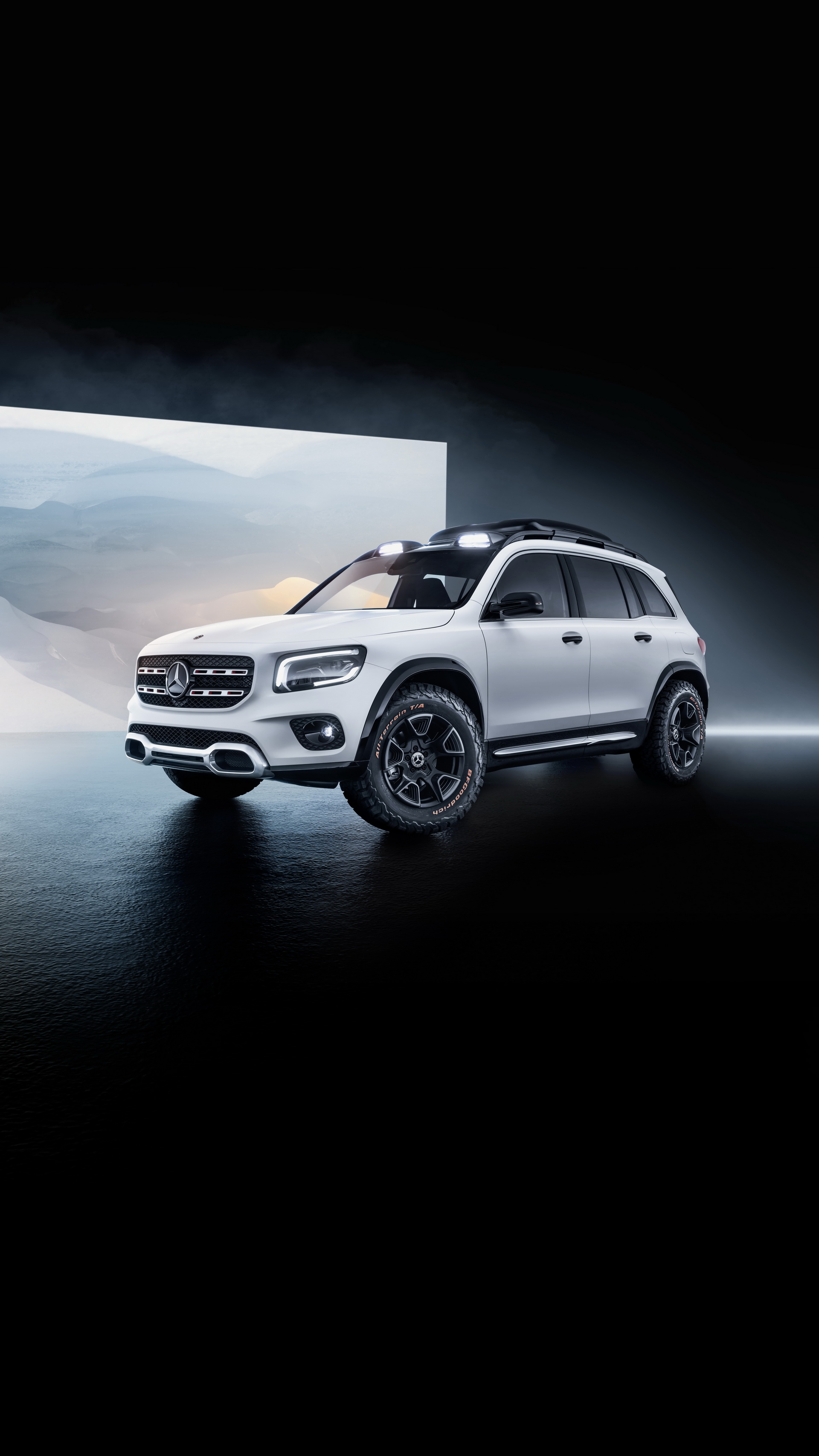 Mercedes-Concept-GLB-24 New Mercedes GLB Features Conceptual Rugged Looks In Compact Form