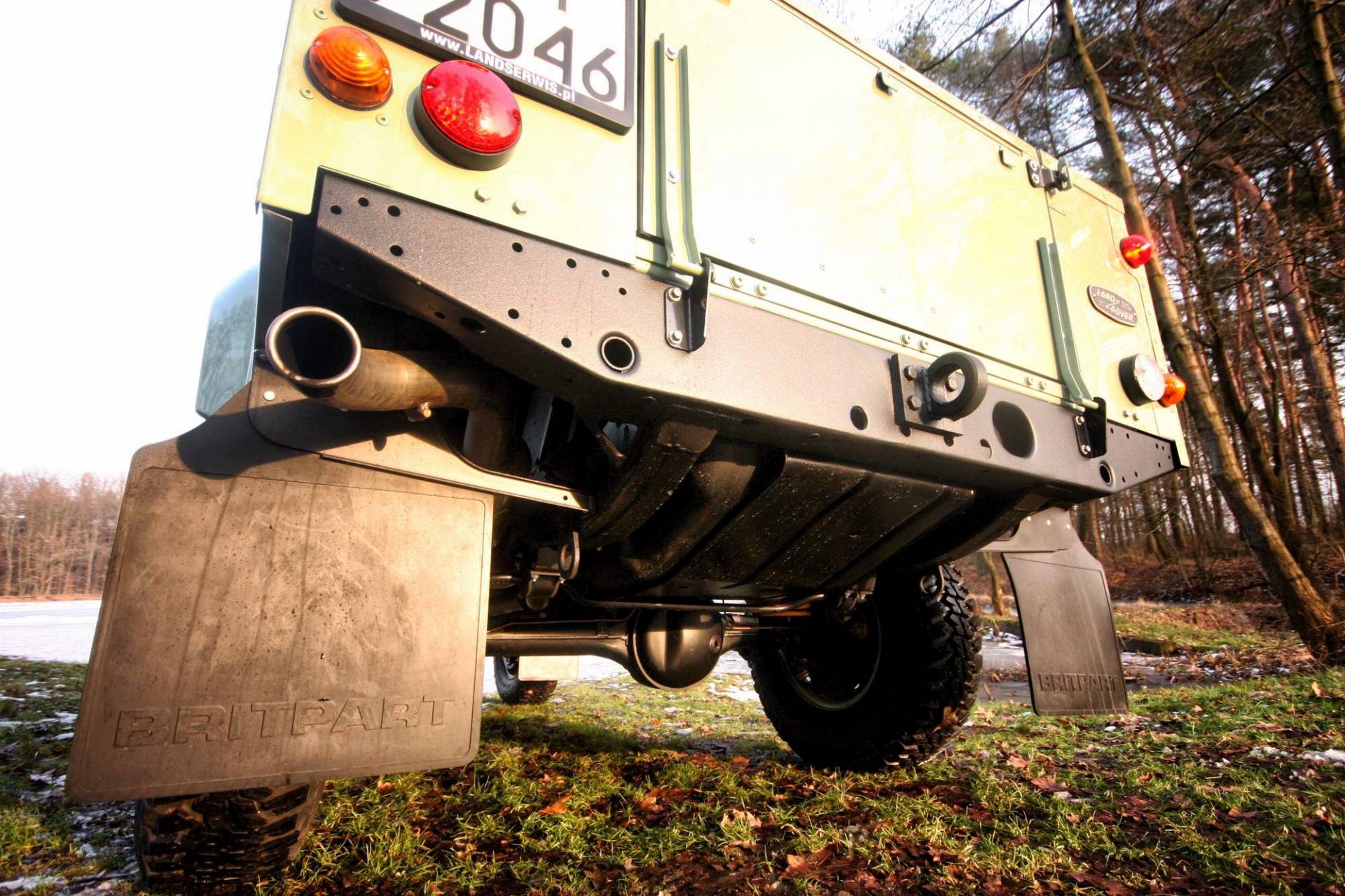 Land Rover Defender Crew Cab Pickup by Land Serwis 34 For €60k, A Polish Company Will Build You A Classic Defender From Scratch