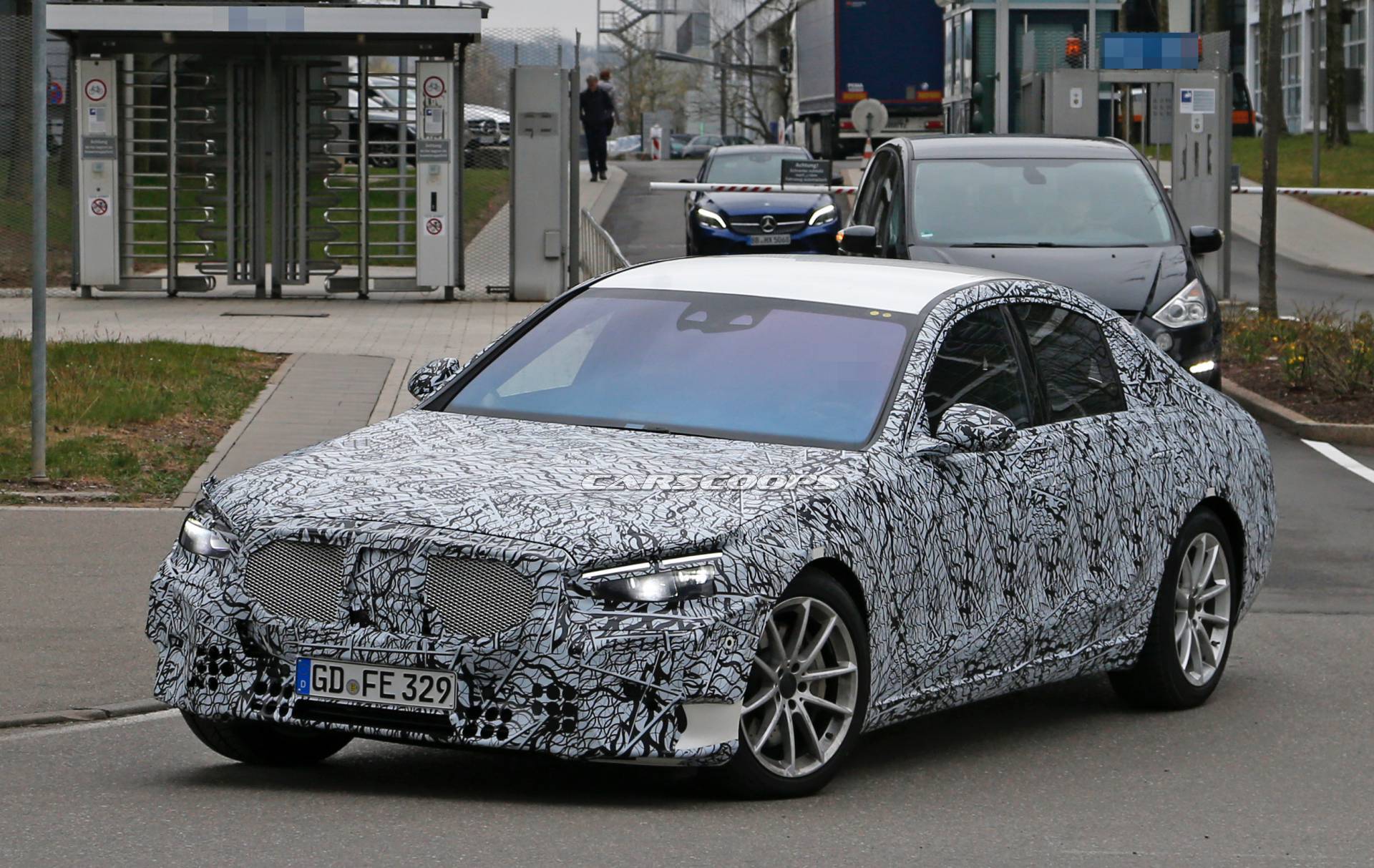 2020 Mercedes-Benz S-Class spy shots 5 2020 Mercedes S-Class Spied Again, Offers First Look At New Grille
