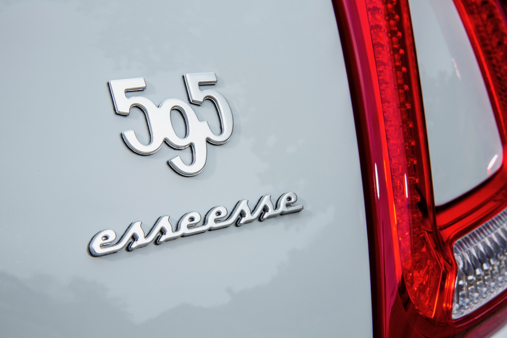 2019 abarth 595 esseesse 3 Abarth 595 Esseesse Leads Range Into the 2019MY, Starts From £25,295 In The UK