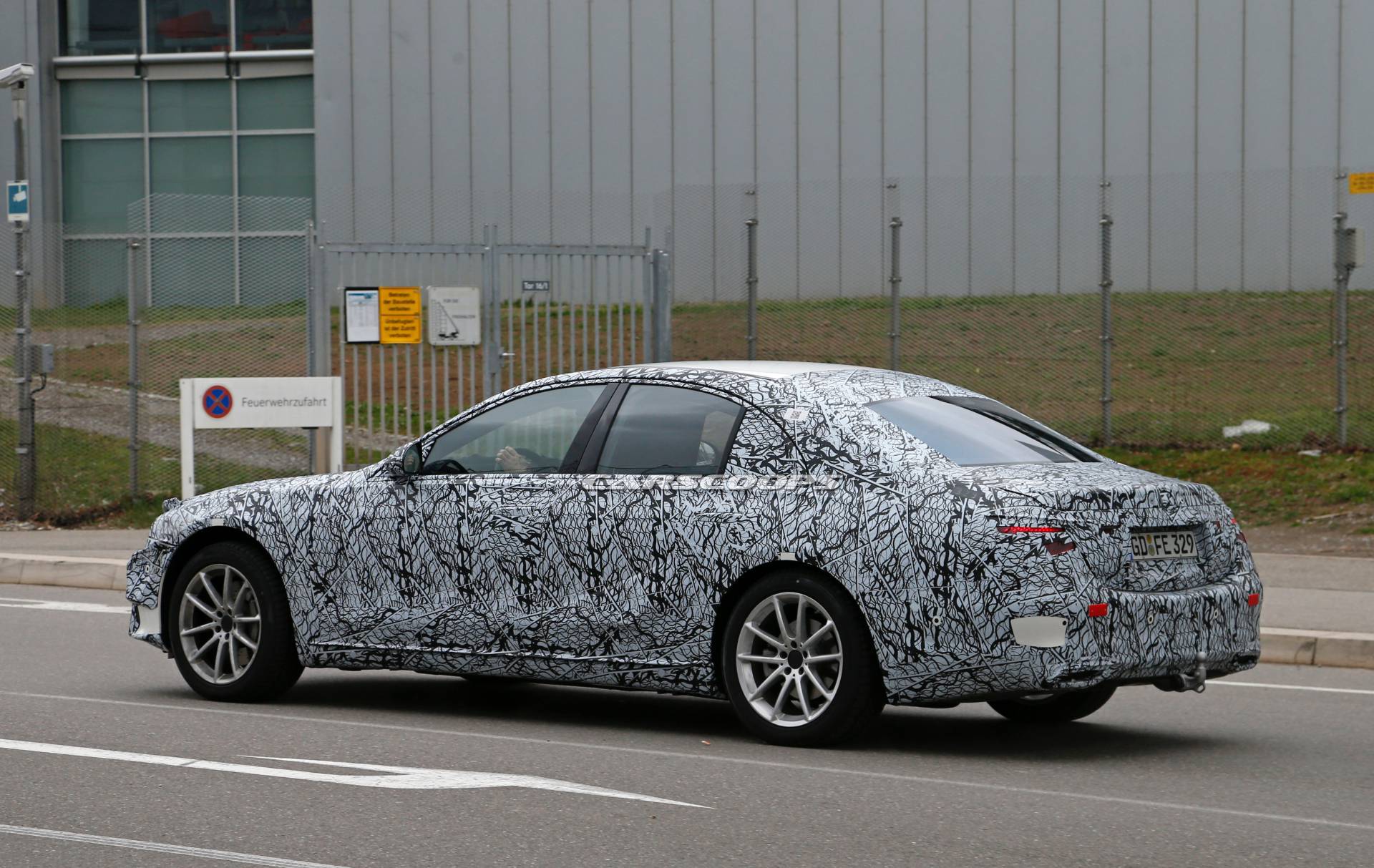 2020 Mercedes-Benz S-Class spy shots 17 2020 Mercedes S-Class Spied Again, Offers First Look At New Grille
