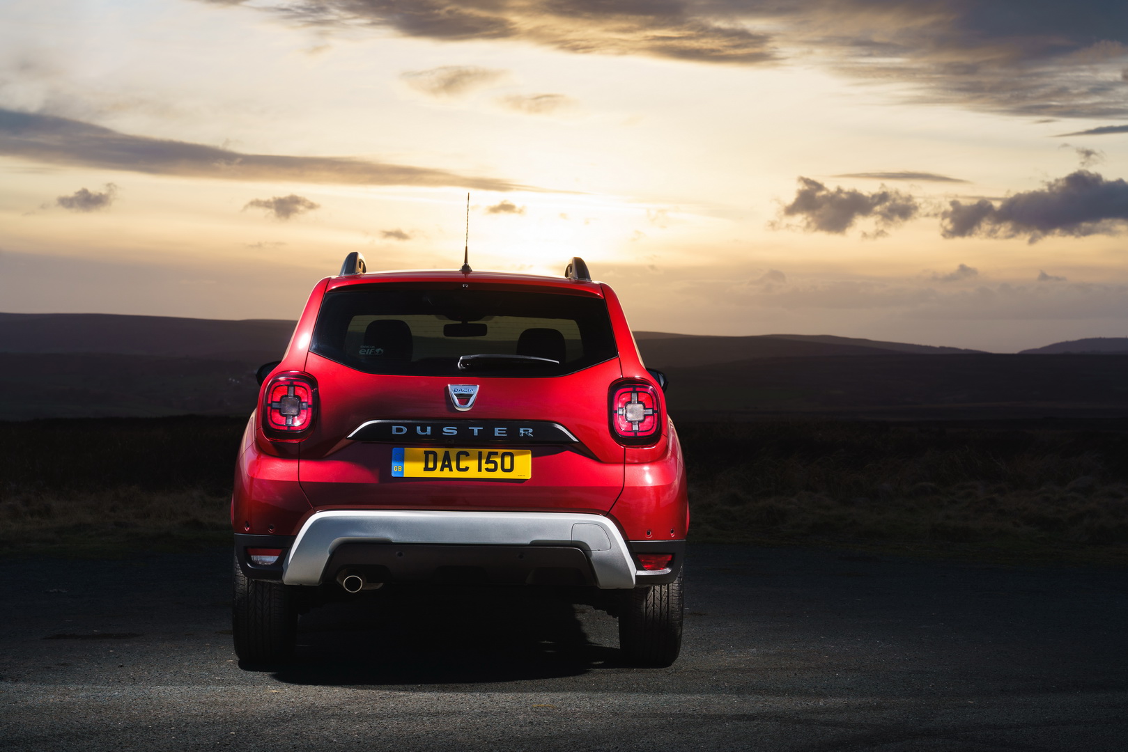 2019 dacia duster techroad 2 New Dacia Techroad Range-Topping Models Now Available In The UK