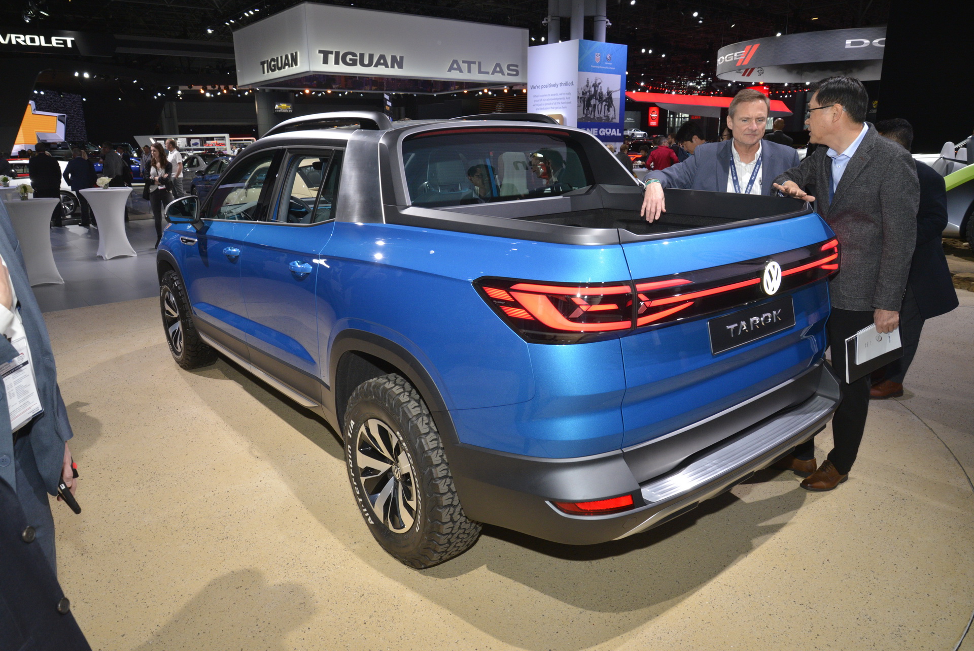 vw tarok pickup concept ny livepics 3 Should VW Build The Tarok Pickup For North America?