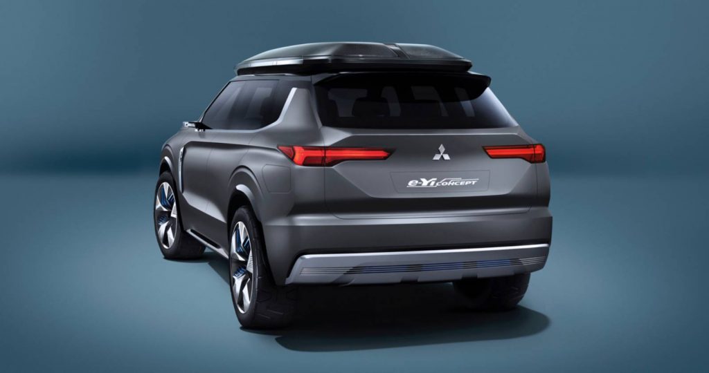  Mitsubishi e-Yi Concept Is The Engelberg Tourer Reloaded For Asian Debut