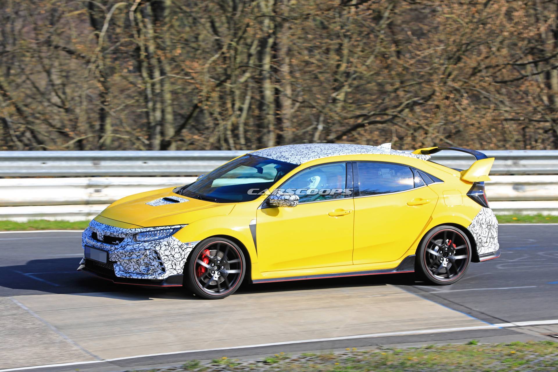 2019 Honda Civic Type R facelift spy shots 3 Honda Civic Type R Prototype Could Be Facelifted Model, Lightweight Special, Or Both