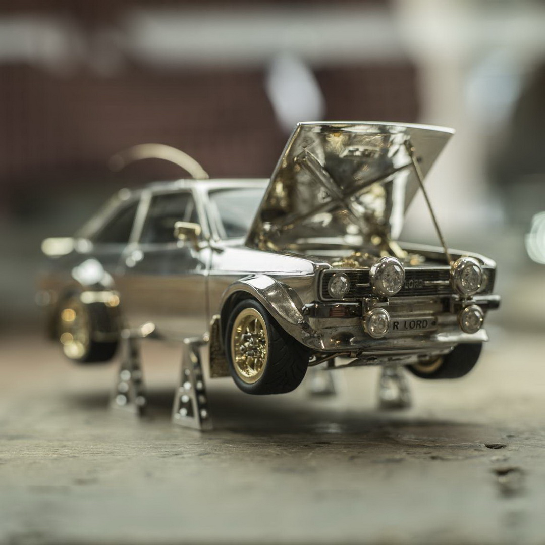 ford escort mk2 scale model gold silver diamonds 12 Dream All You Want, You Just Can’t Afford This Ford Escort RS Scale Model