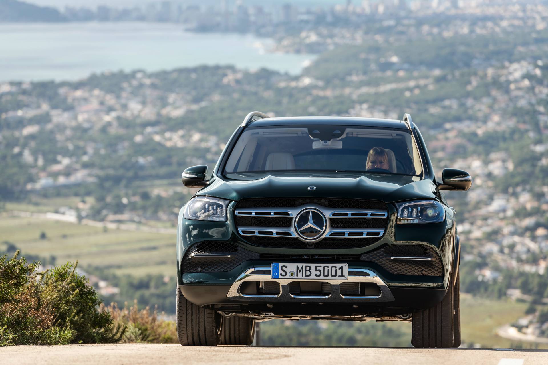 2020 Mercedes-Benz GLS 75 2020 Mercedes-Benz GLS Officially Out As “The S-Class Of SUVs”