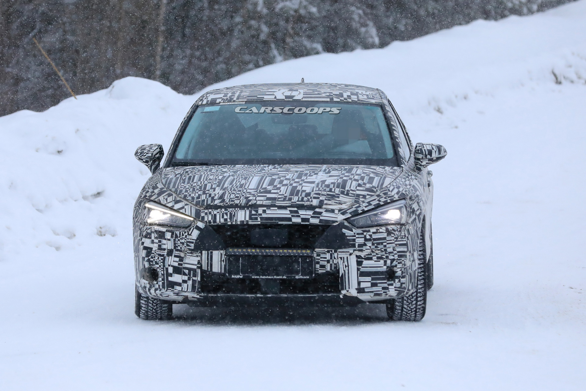 2020-Seat-Leon-Scoop-32 2020 Seat Leon: Everything We Know So Far On VW Golf’s Sportier Cousin