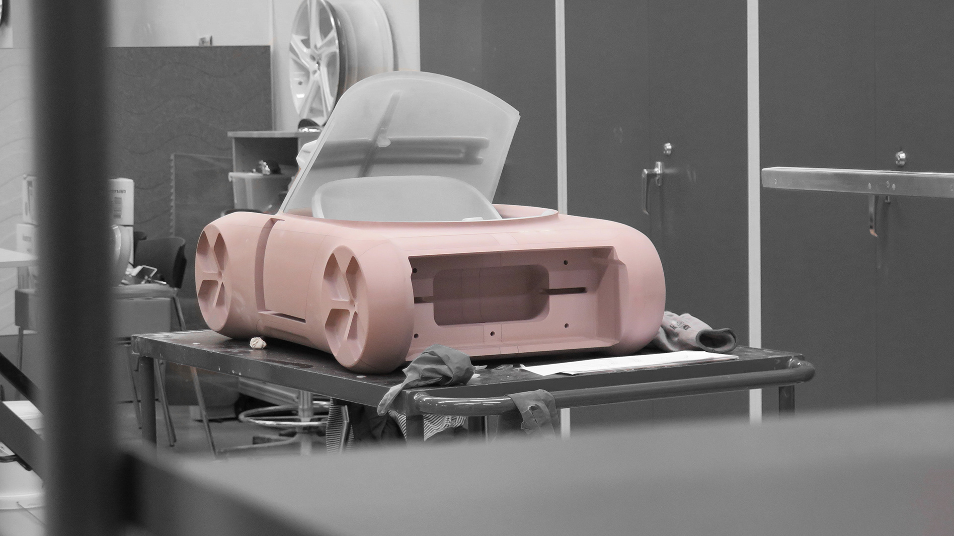 Volvo-PV-16 Could This Weird Volvo-Branded Pod Hint At Future Mobility Solutions?