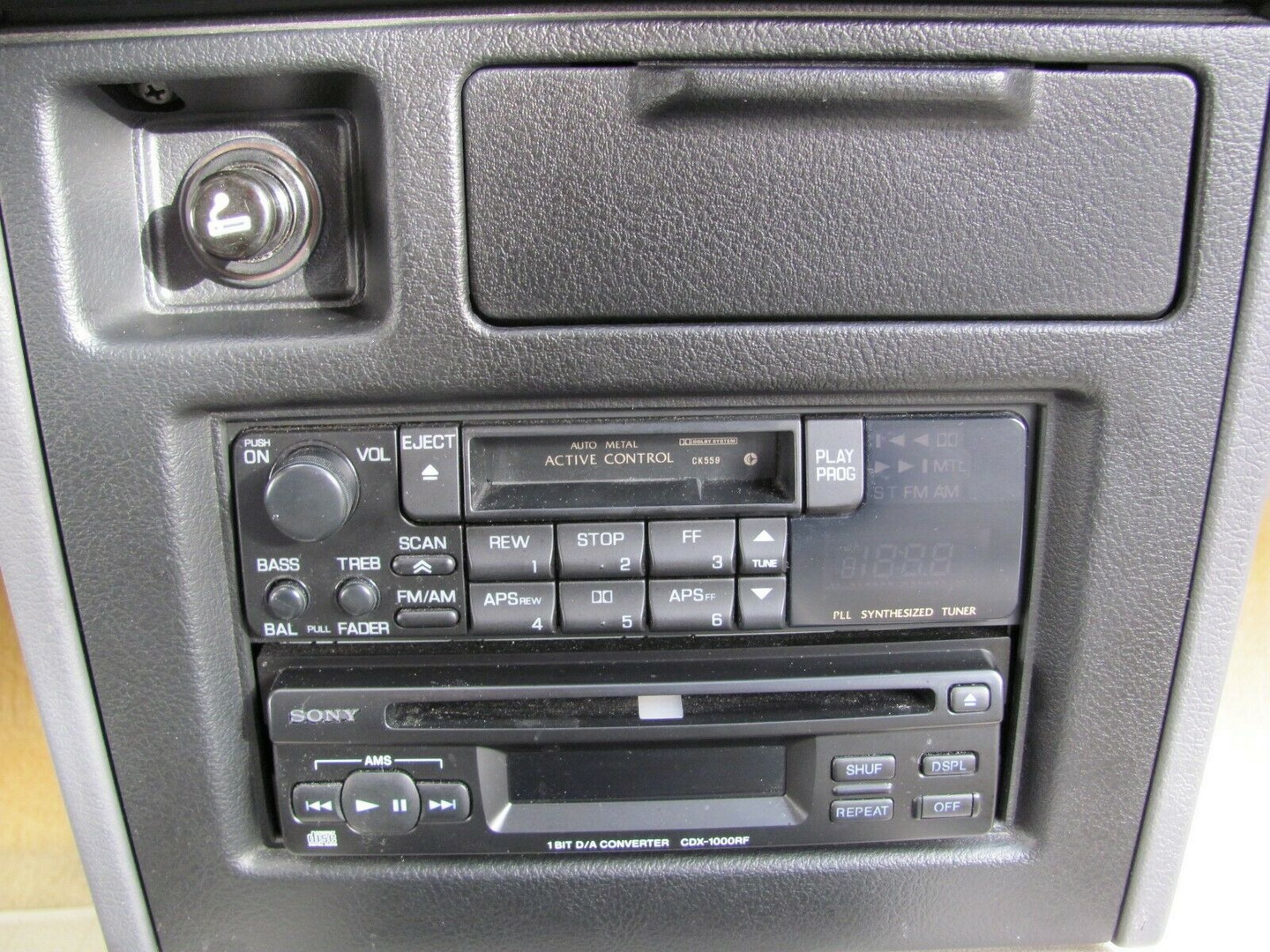 1992 infiniti m30 convertible 11 Relive The ‘90s In This Barely-Driven Infiniti M30 Convertible